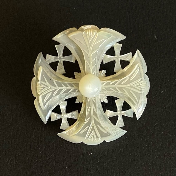 Vintage Jewelry - Vintage Cross Brooch Pin Carved Mother of Pearl Marked Jerusalem